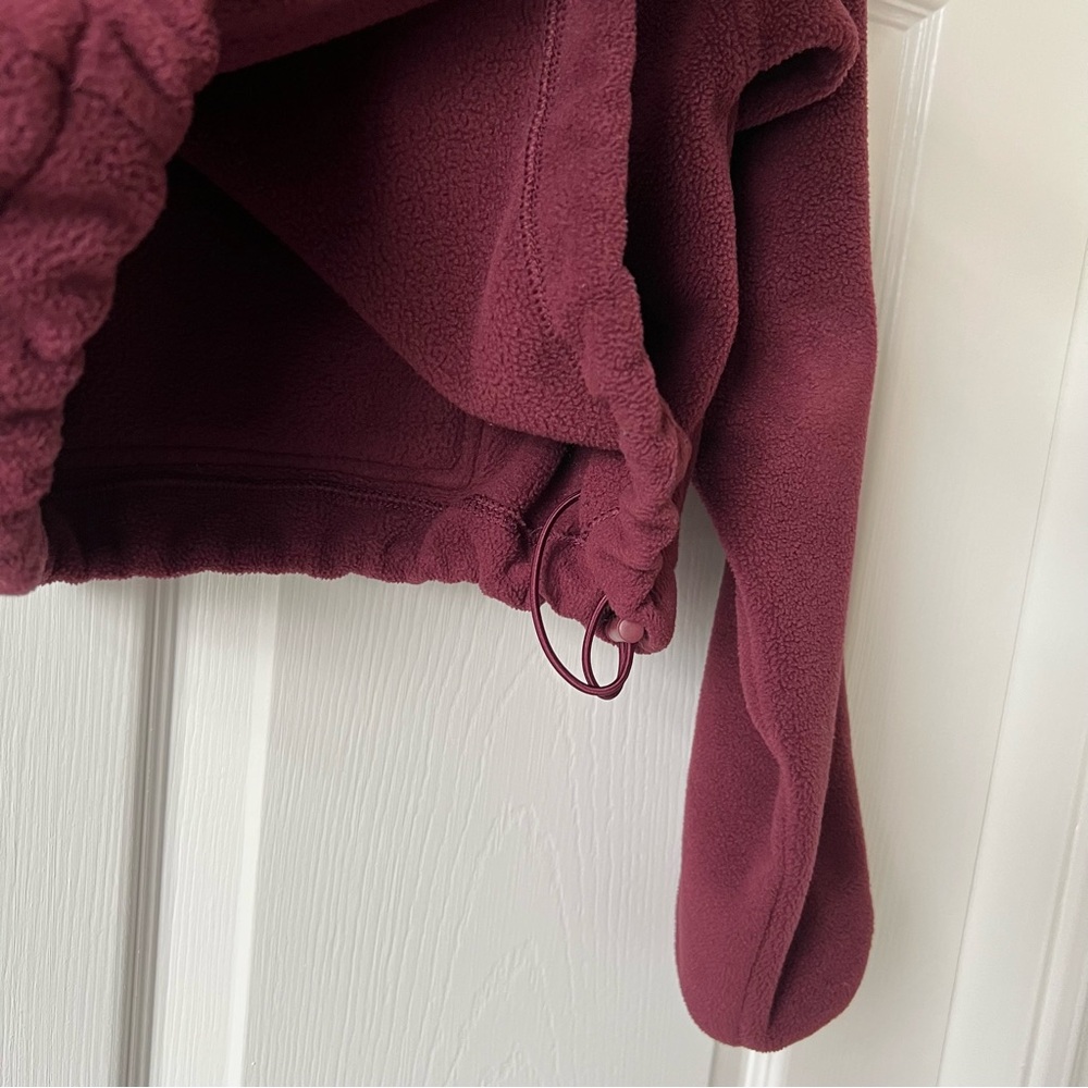 Aritzia TNA Burgundy Plum Quarter-Zip Fleece Pullover Size 2XS - Picture 14 of 14